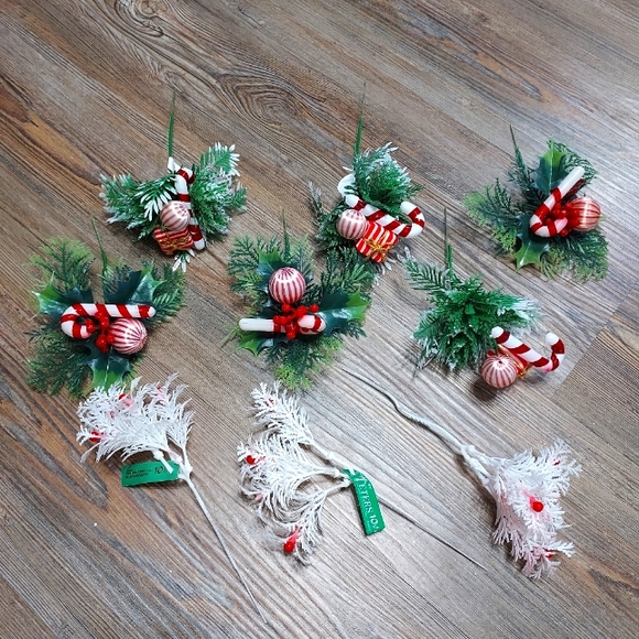 Vintage lot of artificial MCM Christmas greenery picks wreath - Picture 1 of 4